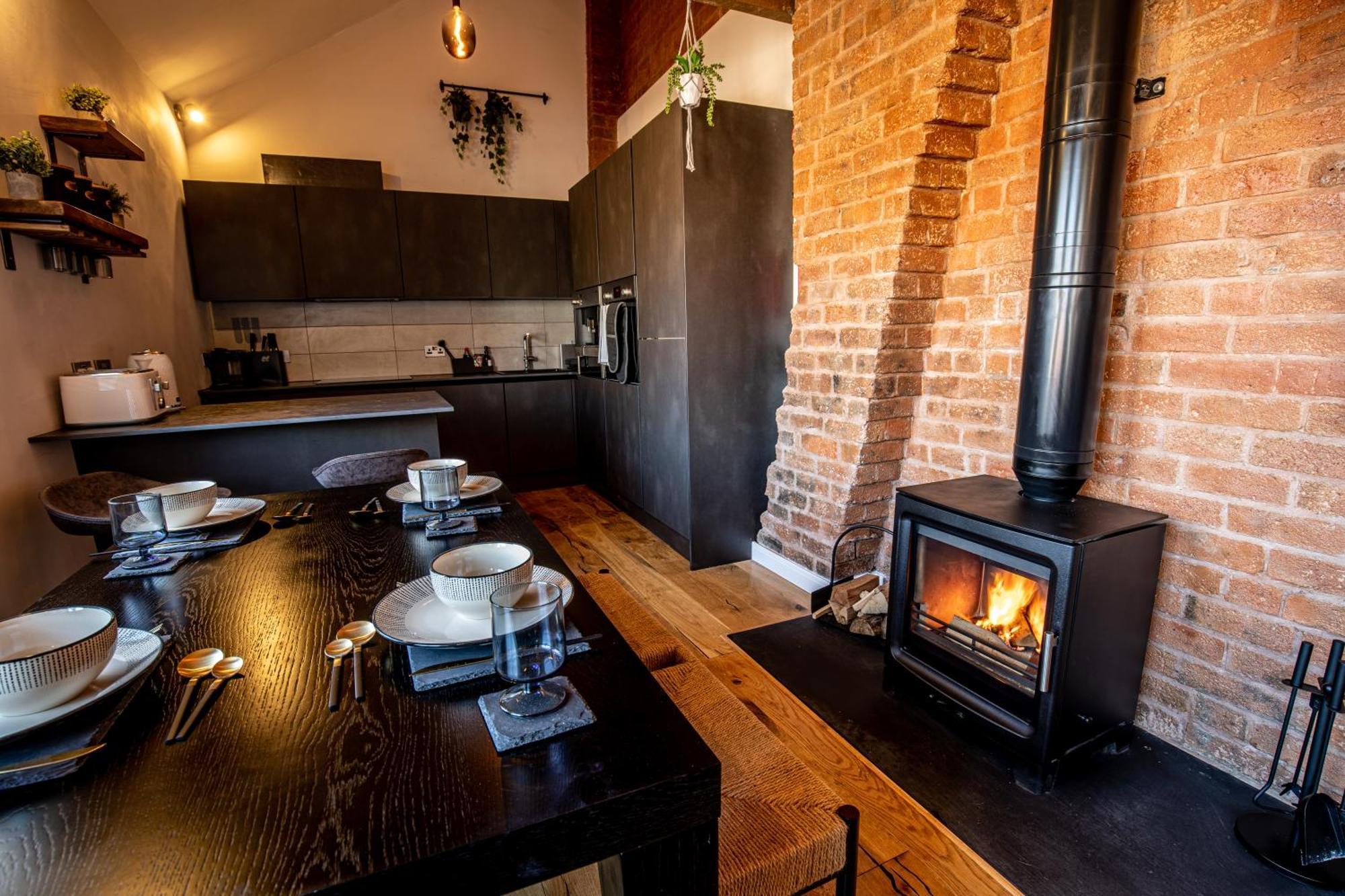 Вілла Vip 3Br Grade2 Luxurious Industrial House With Wood Fire, Electric Blinds And Big Cast Iron Windows In The Heart Of The Jq Бірмінгем Екстер'єр фото